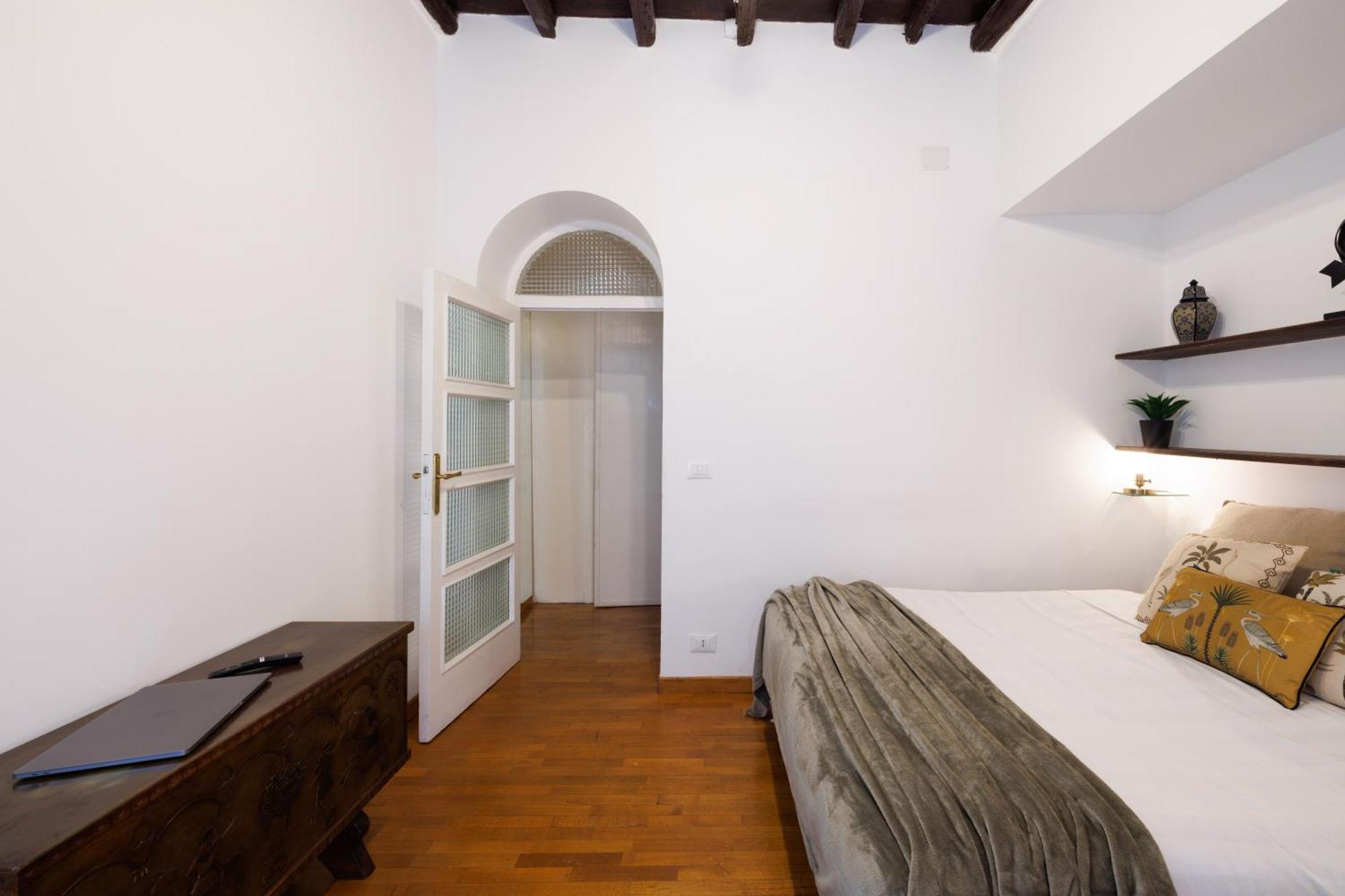 Gesu E Maria Balcony Apt At Spanish Steps Рим Экстерьер фото